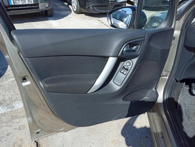 Citroën Citroën C3 II 1.4 HDi70 Open Way