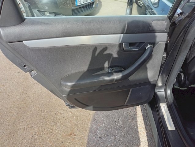 Audi Audi A4  2.0 TDI 140 DPF S Line Multitronic