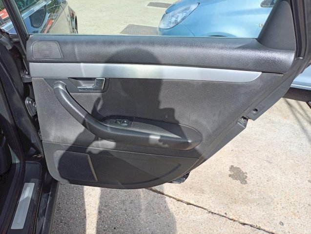 Audi Audi A4  2.0 TDI 140 DPF S Line Multitronic