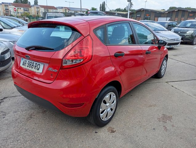 Ford Ford Fiesta IV 1.4 TDCi 68ch Ghia 5p