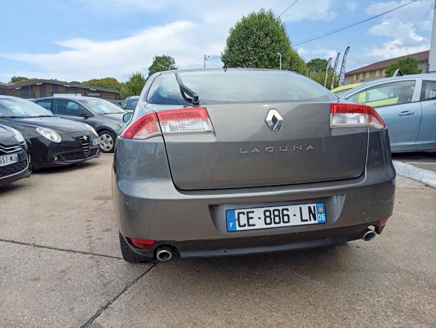 Renault Renault Laguna III 2.0 dCi 150ch Privilège