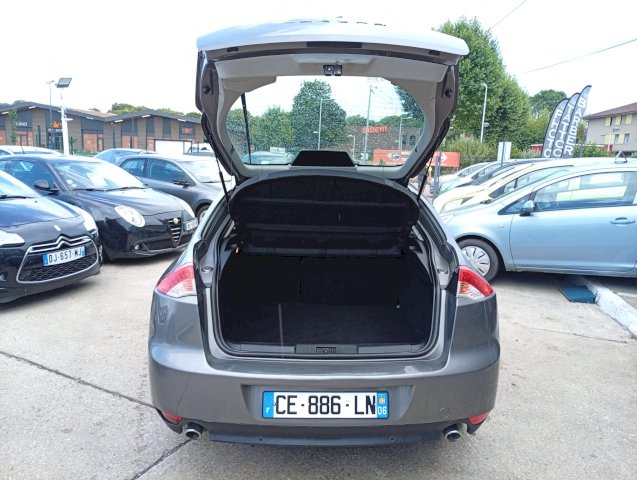 Renault Renault Laguna III 2.0 dCi 150ch Privilège