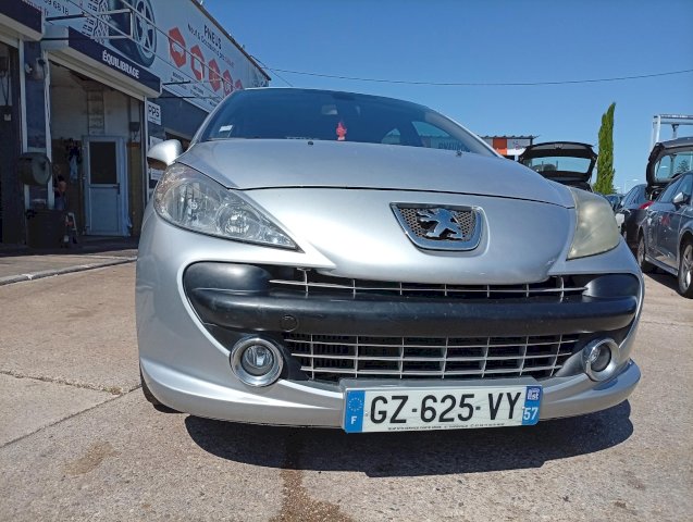 Peugeot Peugeot 207  1.6 HDi110 Executive Pack 5p