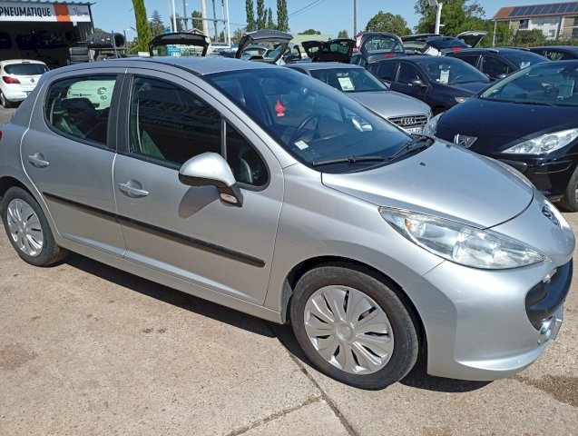 Peugeot Peugeot 207  1.6 HDi110 Executive Pack 5p