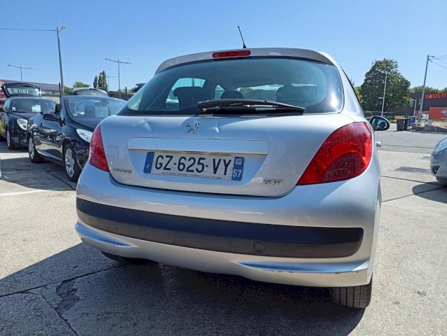 Peugeot Peugeot 207  1.6 HDi110 Executive Pack 5p