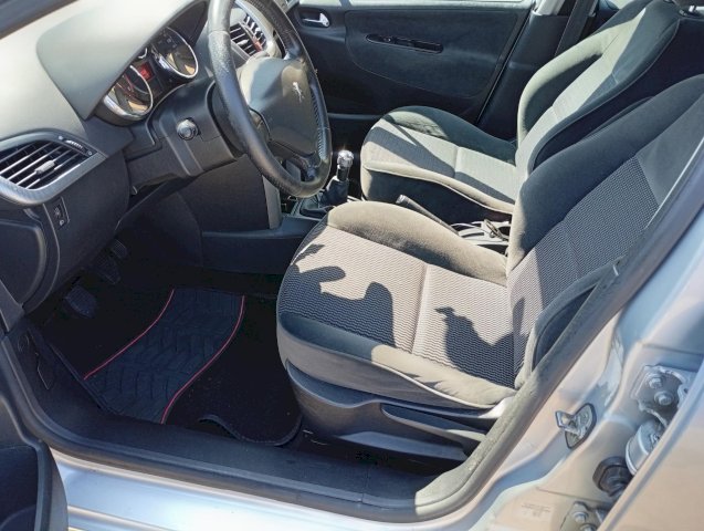Peugeot Peugeot 207  1.6 HDi110 Executive Pack 5p