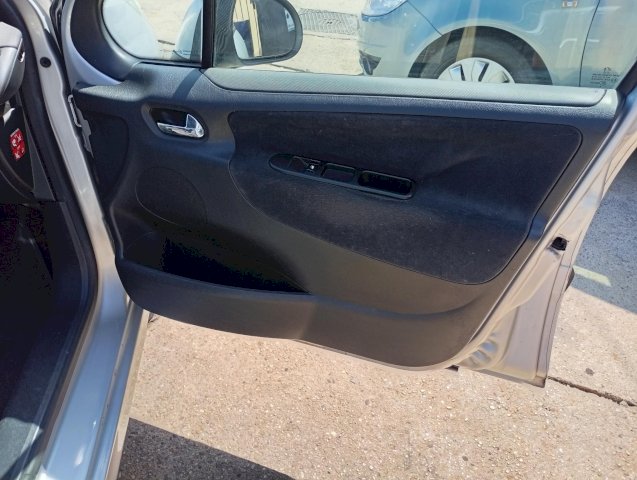 Peugeot Peugeot 207  1.6 HDi110 Executive Pack 5p