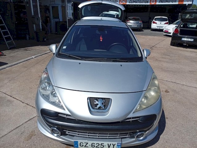 Peugeot Peugeot 207  1.6 HDi110 Executive Pack 5p