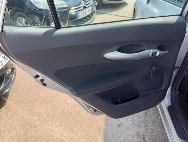 Toyota Toyota Auris  90 D-4D FAP Sportline Connect 5p