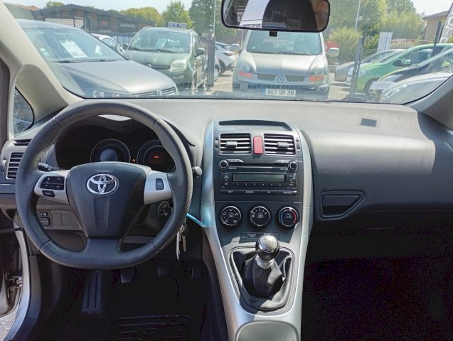 Toyota Toyota Auris  90 D-4D FAP Sportline Connect 5p