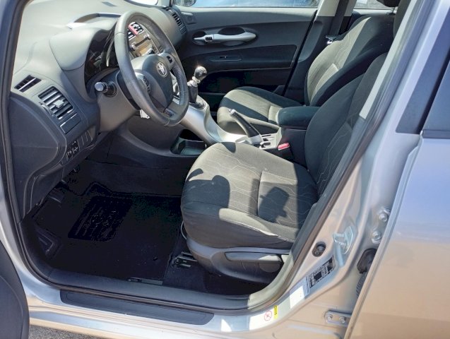Toyota Toyota Auris  90 D-4D FAP Sportline Connect 5p