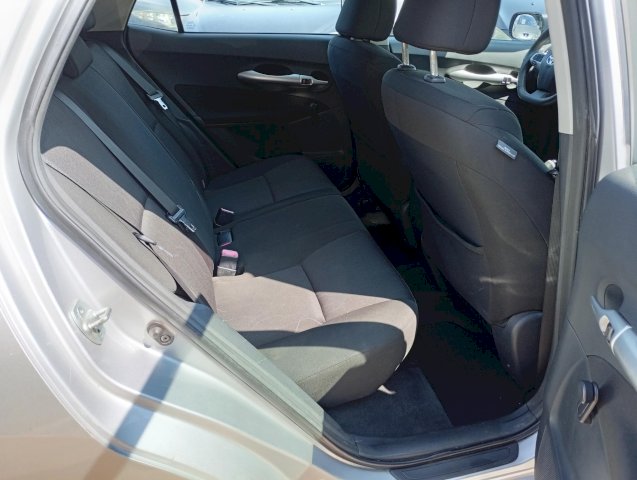 Toyota Toyota Auris  90 D-4D FAP Sportline Connect 5p