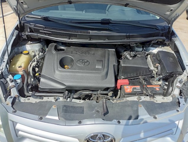 Toyota Toyota Auris  90 D-4D FAP Sportline Connect 5p
