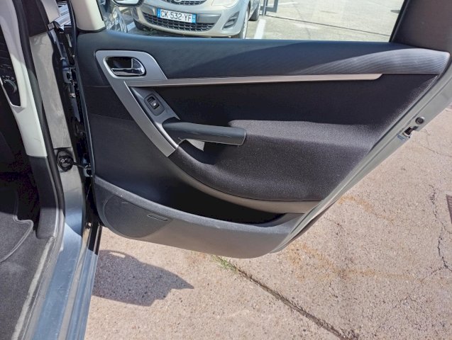 Citroën Citroën C4 II 1.6 HDi110 FAP Confort 5p