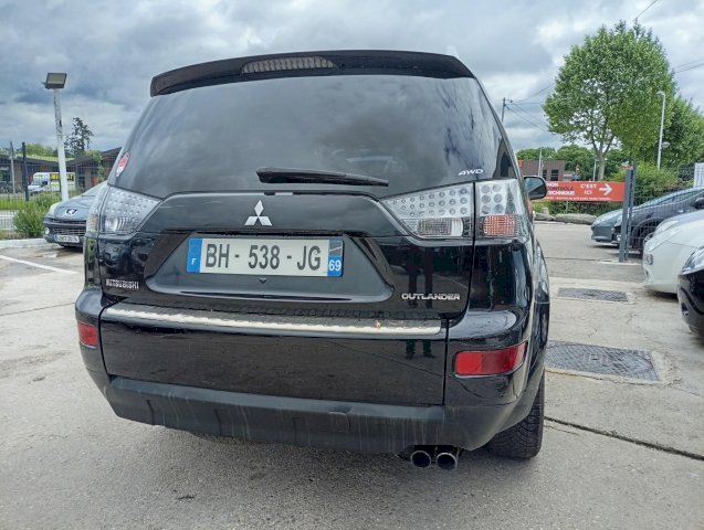 Mitsubishi Mitsubishi Outlander II 2.0 DI-D Instyle