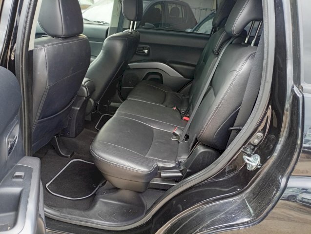 Mitsubishi Mitsubishi Outlander II 2.0 DI-D Instyle