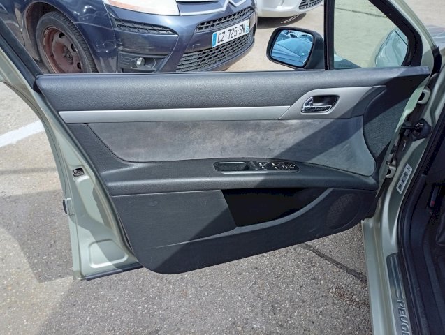 Peugeot Peugeot 407  2.0 HDi126 Confort FAP