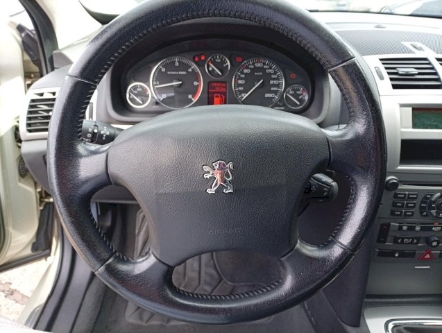 Peugeot Peugeot 407  2.0 HDi126 Confort FAP