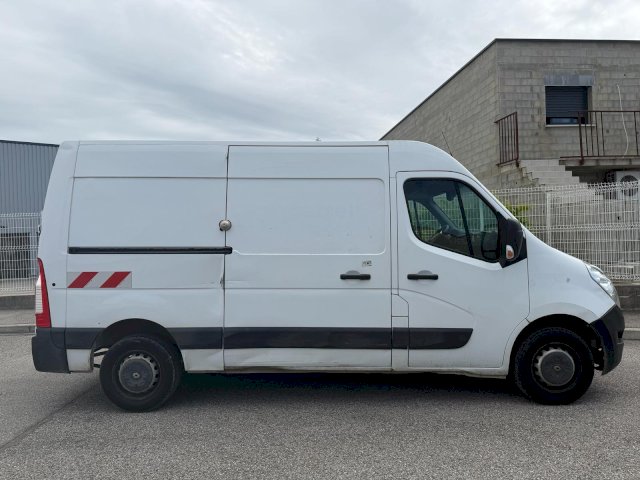 Renault Renault Master 2.3DCI 130ch L2H2 GRAND CONFORT / VU DIESEL