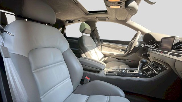 AUDI Audi S8 II 5.2 V10 450ch quattro Tiptronic