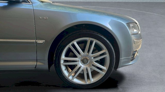 AUDI Audi S8 II 5.2 V10 450ch quattro Tiptronic