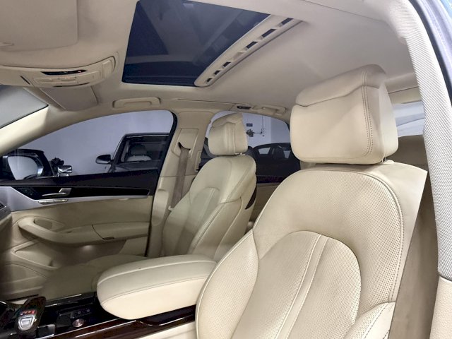 AUDI Audi A8 III 4.2 V8 FSI 372ch Avus quattro Tiptronic