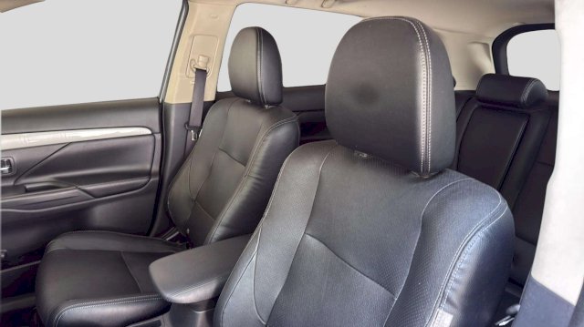 Mitsubishi Mitsubishi Outlander 2.0 PHEV 