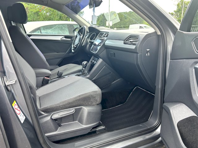 Volkswagen Volkswagen Tiguan II 1.4 TSI 150ch Confortline 4Motion DSG6