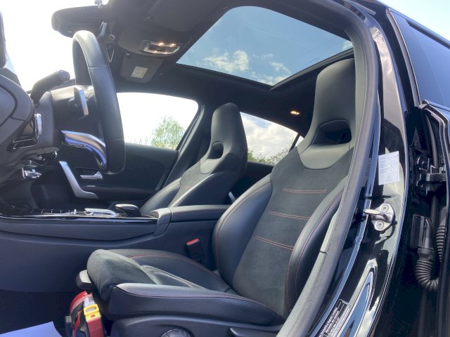 Mercedes-Benz A220d AMG-LINE BVA
