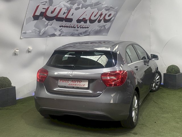 Mercedes-Benz A180 