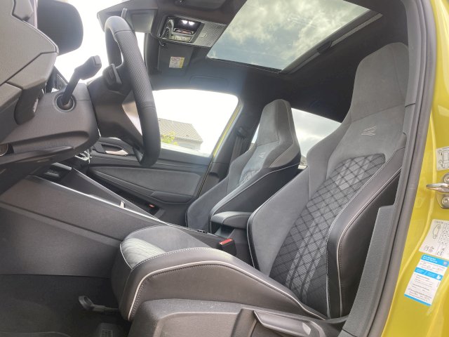 Volkswagen Volkswagen Golf E-TSI 150CV BVA R-LINE 