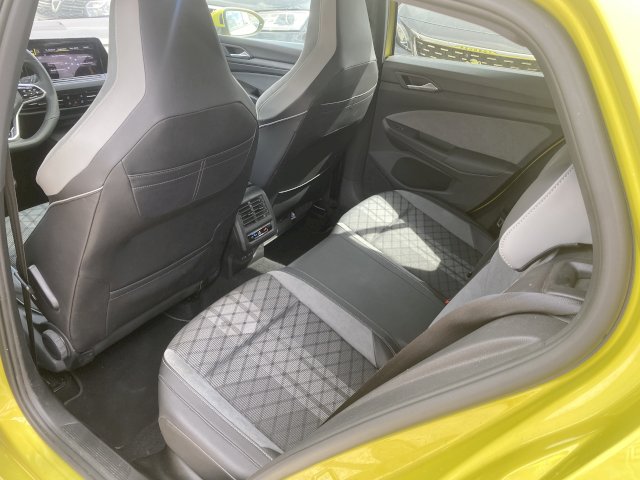 Volkswagen Volkswagen Golf E-TSI 150CV BVA R-LINE 
