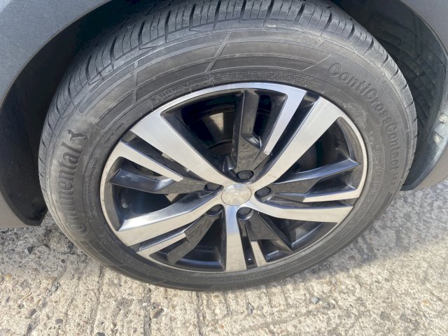 Peugeot Peugeot 5008 BLUEHDI 150CV GT LINE 