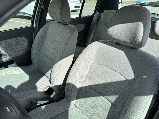 Renault Renault Clio II 1.2 16v Campus Authentique 5p