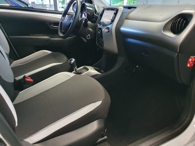 Toyota Toyota Aygo II 1.0 VVT-i 69ch x-play x-shift 5p
