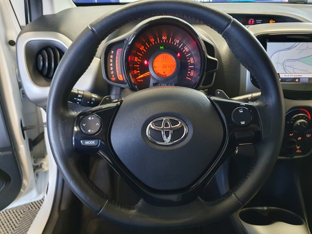 Toyota Toyota Aygo II 1.0 VVT-i 69ch x-play x-shift 5p