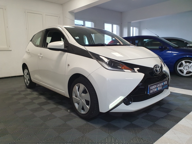 Toyota Toyota Aygo II 1.0 VVT-i 69ch X-Play X-shift 5p - Boîte AUTO - GPS - 1ère main - 36500KM !!