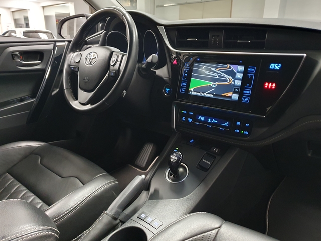 Toyota Toyota Auris II HSD 136h Collection