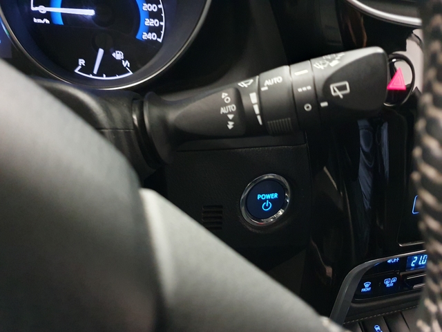 Toyota Toyota Auris II HSD 136h Collection