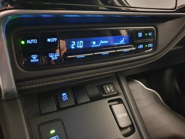 Toyota Toyota Auris II HSD 136h Collection