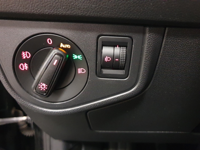 Volkswagen Volkswagen Polo 1.0 TSI 95ch Confortline Business 5p- Carplay - Véhicule français