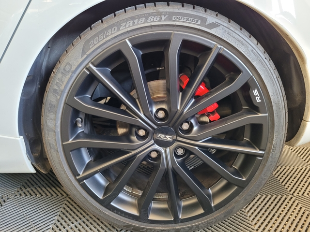 Renault Renault Clio IV R.S. 1.6T 220ch RS TROPHY EDC