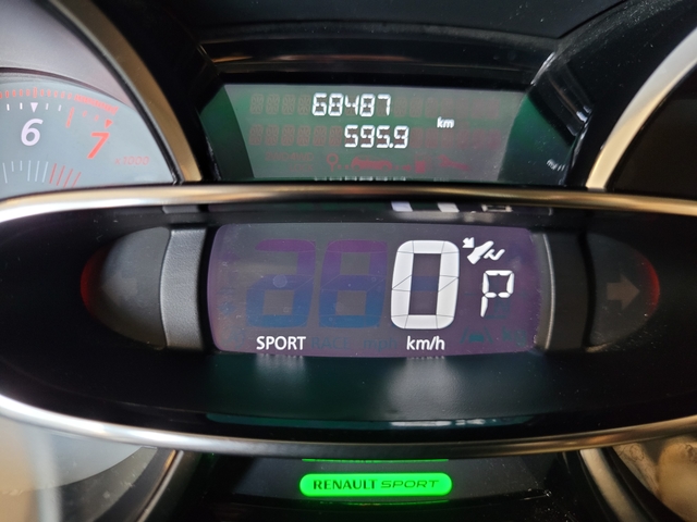 Renault Renault Clio IV R.S. 1.6T 220ch RS TROPHY EDC