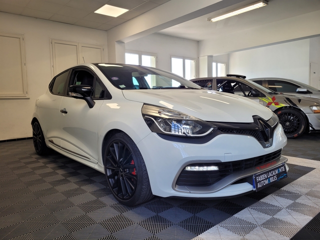 Renault Renault Clio IV R.S. 1.6T 220ch RS TROPHY EDC