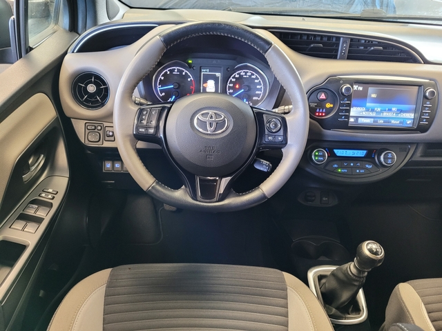 Toyota Toyota Yaris III 110 VVT-i Collection BV6 - Pack ZEN - Distribution à chaîne