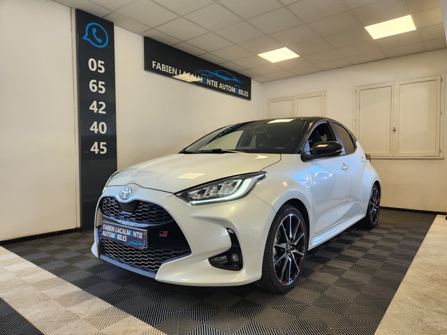 Toyota Toyota Yaris 116h GR Sport - Affichage Tête Haute - Carplay - Mi Cuir - Entretien TOYOTA