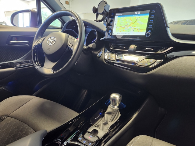 Toyota Toyota C-Hr 122h Edition Nav