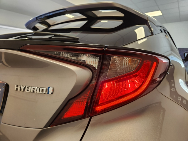 Toyota Toyota C-Hr 122h Edition Nav
