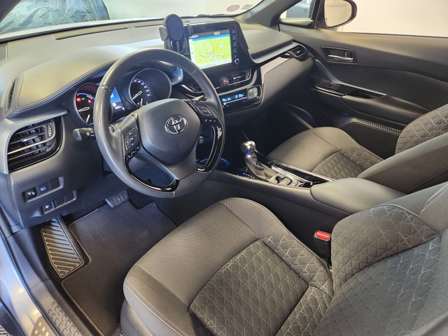 Toyota Toyota C-Hr 122h Edition Nav