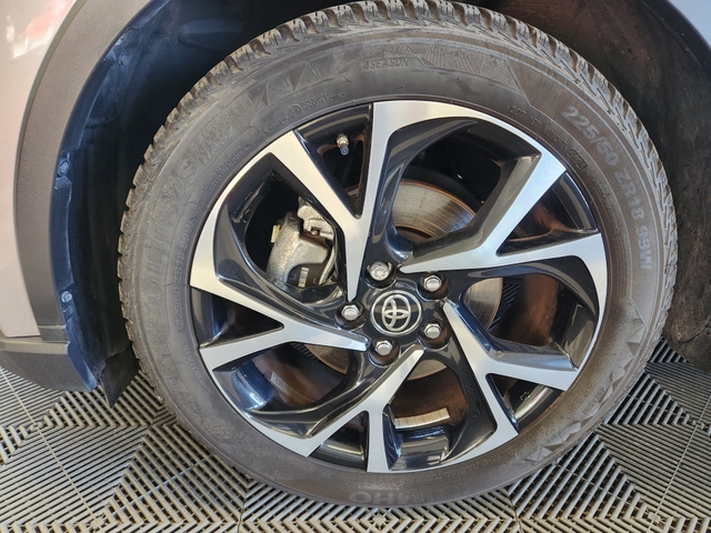 Toyota Toyota C-Hr 122h Edition Nav